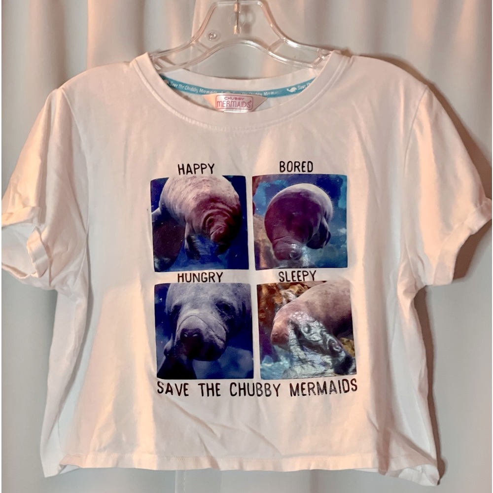 Chubby Mermaids Manatee Graphic Crop Top White Short Sleeve T A282535036 Medium